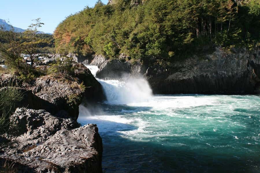Puerto Montt: Osorno Volcano and Petrohué Falls Guided Tour - Key points to know before booking