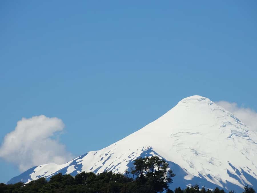 Puerto Montt: Osorno Volcano and Petrohué Falls Guided Tour - The road beside Lake Llanquihue