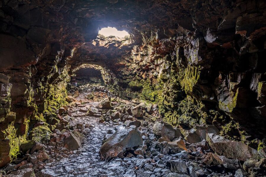 Raufarhólshellir: Lava Falls Adventure Tour - The first steps underground