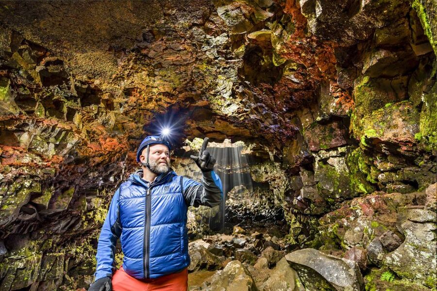 Raufarhólshellir Lava Tunnel: Underground Expedition - The lights-out moment in total darkness