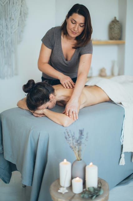 Relaxing massage with volcanic stones - Price and value at $46