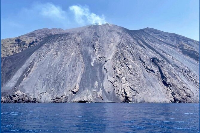 Rent our boat Principessa in Stromboli - Price, group size, and the real value