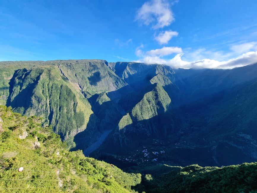 Reunion Island : Guided tour to the Volcano with lunch - Starting with a private ride into the highlands