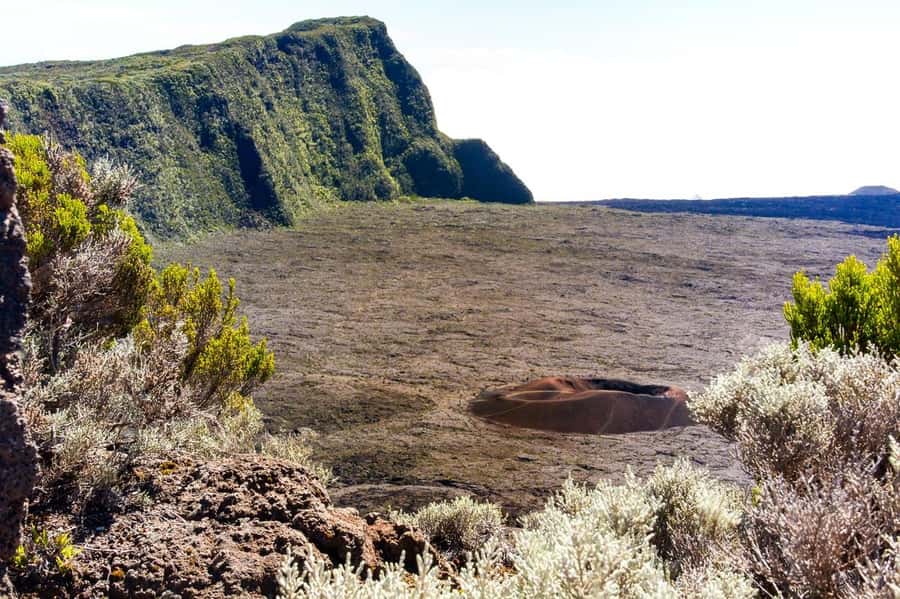 Réunion: Piton de la Fournaise Guided Volcano Hike - Entering the Fouqué Enclosure by staircase