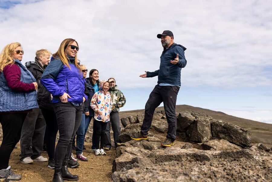 Reykjanes Peninsula: Super Jeep Volcano Shuttle Tour - Key points before you book