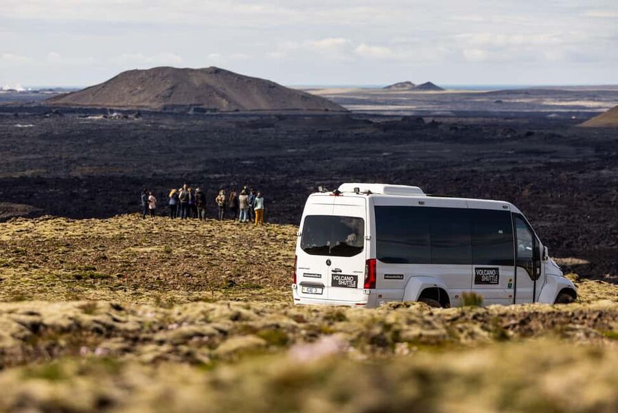 Reykjanes Peninsula: Super Jeep Volcano Shuttle Tour - Third stop: the newest lava fields around Sundhnúkagígar