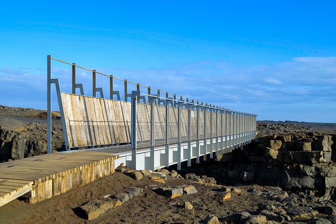 Reykjanes Peninsula: Volcanos & Blue Lagoon Self-Guided Tour - What this Reykjanes drive does well