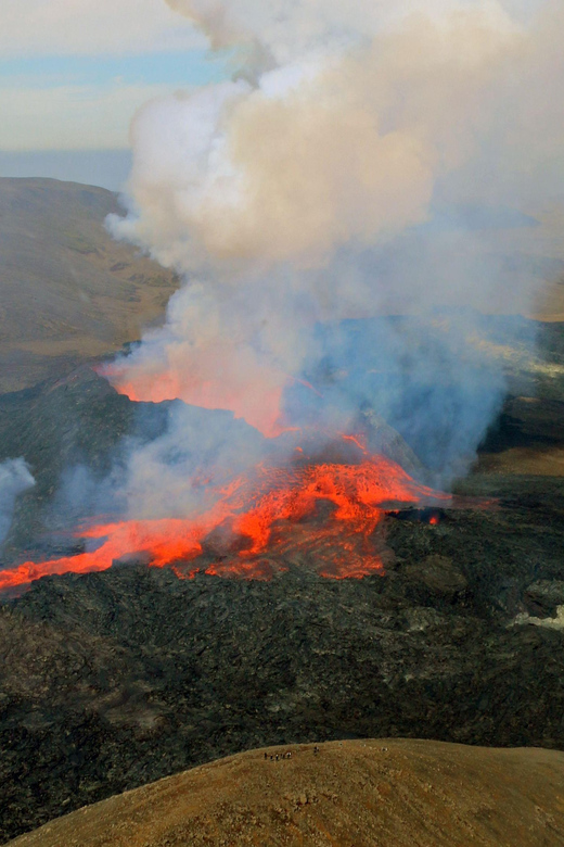 Reykjavik: 45-Minute Volcano Sightseeing Helicopter Tour - Why this helicopter flight makes sense for volcano fans