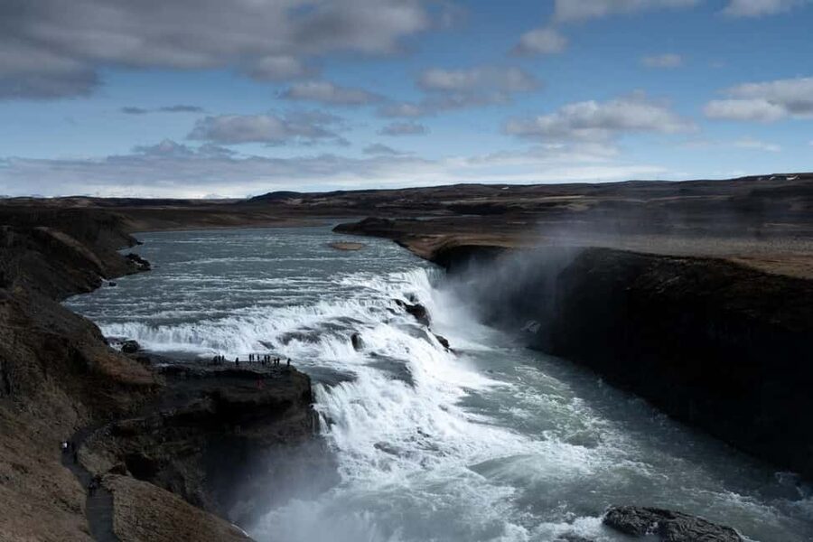 Reykjavík: Best of Golden Circle, Hidden Gems & Lava Tunnel - Transport, pickup, and the shape of the day