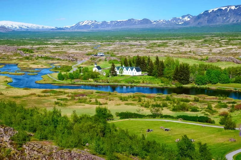 Reykjavik: Full-Day Golden Circle & Geothermal Greenhouse - Who should book this experience?