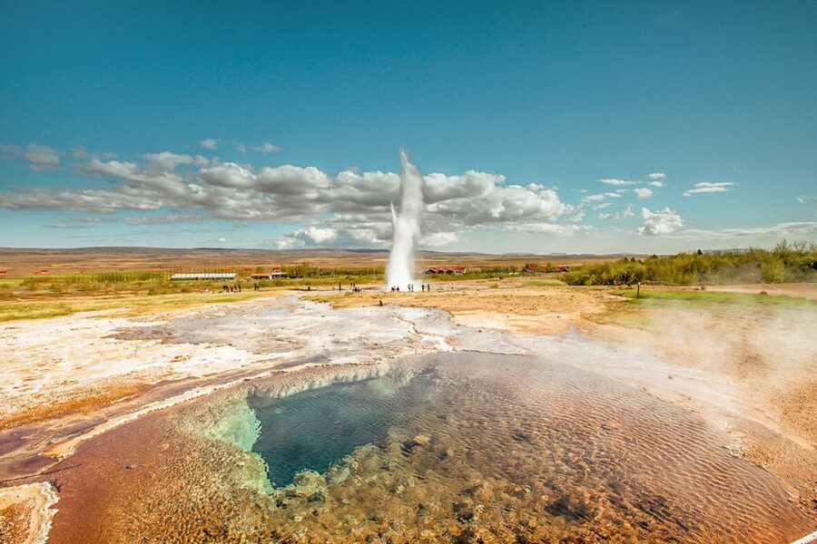 Reykjavik: Golden Circle Full-Day Tour with Kerid Crater - Weather, clothing, and the pace of the day