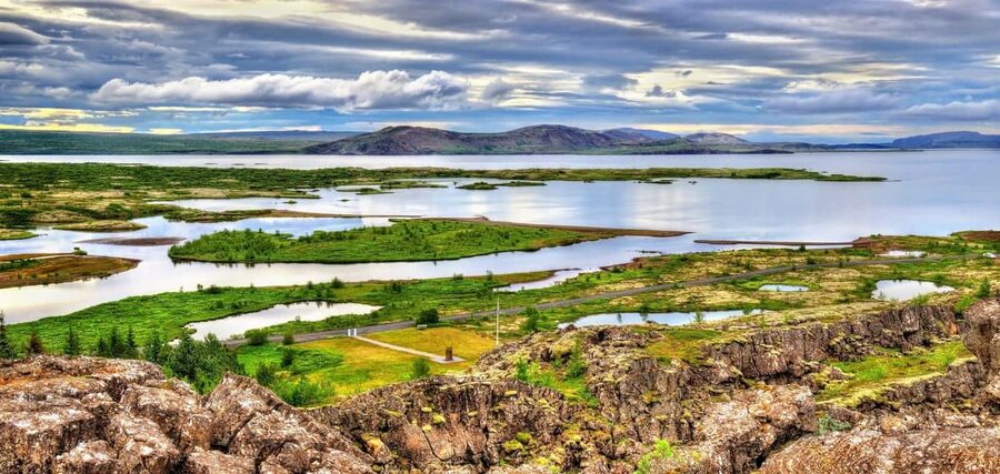 Reykjavik: Golden Circle tour, Crater & Icelandic Horses - Kerid Crater, a short volcanic stop with strong color