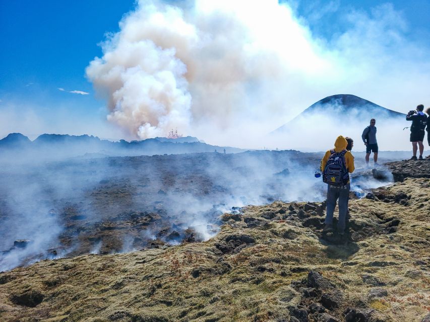Reykjavík: Guided Afternoon Hiking Tour to New Volcano Site - Who should book this volcano hike?