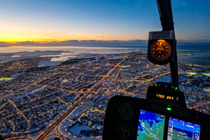 Reykjavik Helicopter Private Tour of Volcanoes - Pilot commentary and the private group format
