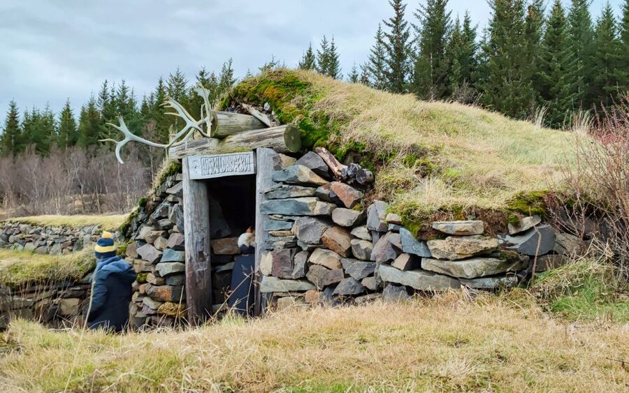 Reykjavik: Lava Cave, Hot Springs, Horses & Waterfalls Tour - Hraunfossar and Barnafoss deserve time
