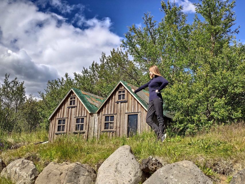 Reykjavik: Lava Cave, Hot Springs, Horses & Waterfalls Tour - Glanni Waterfall starts the morning
