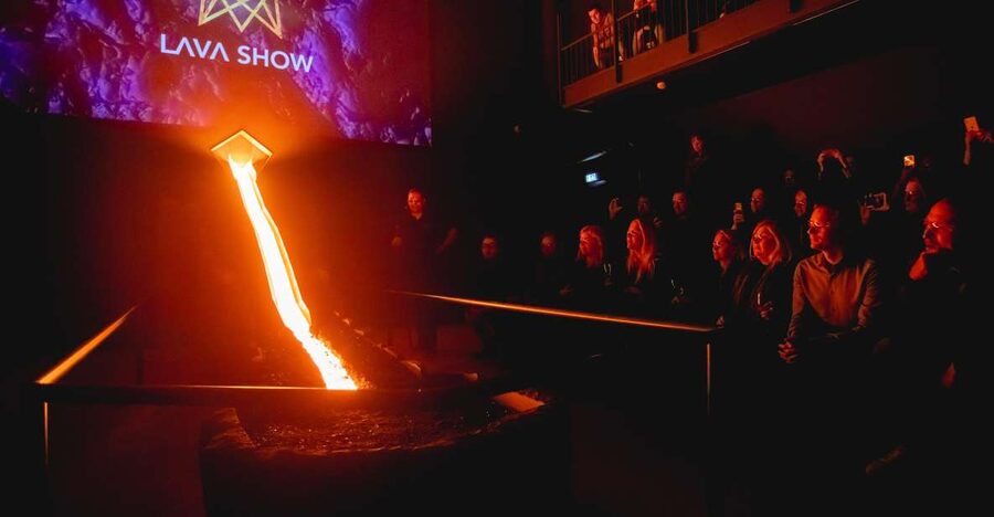 Reykjavik: LAVA SHOW - Immersive Experience Entry Ticket - Arrival and the first volcanic lesson