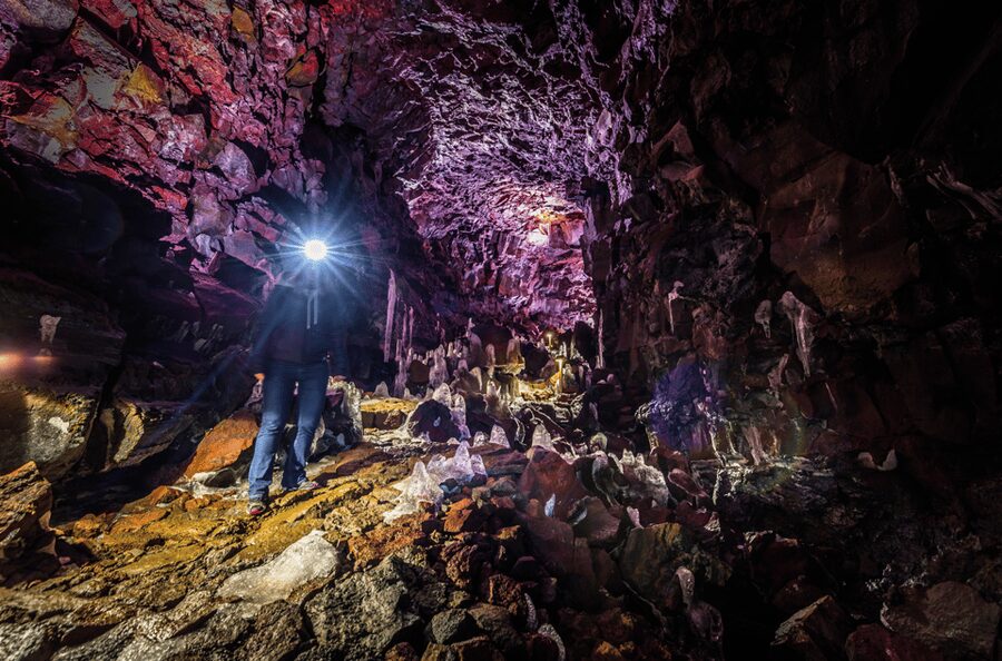 Reykjavik: Silfra Snorkeling & Lava Tunnel Adventure Combo - The long pause between activities