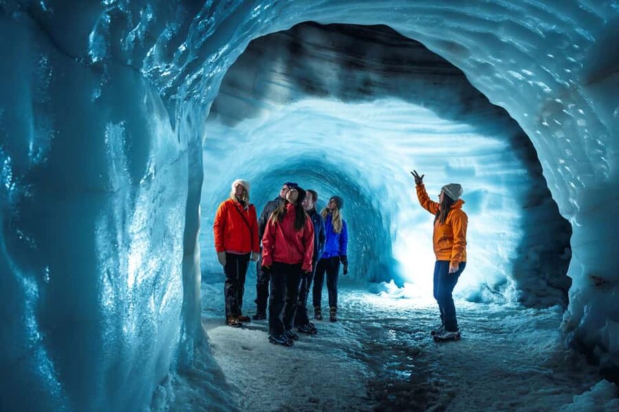Reykjavik: Silver Circle + Ice Tunnel, Baths, or Lava Cave - Is $196 a fair price?
