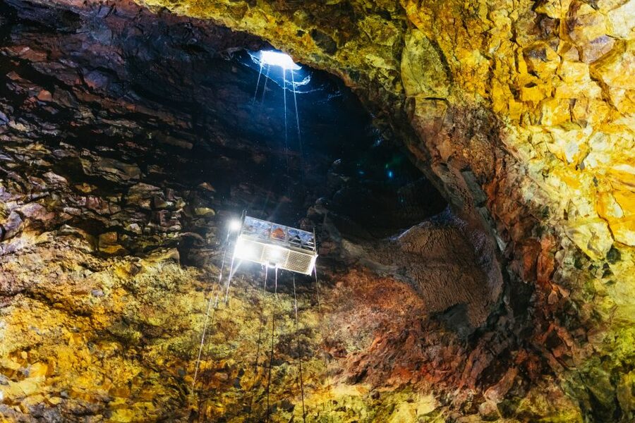 Reykjavik: Thrihnukagigur Volcano Guided Hiking Day Trip - The 45-minute hike across the lava field