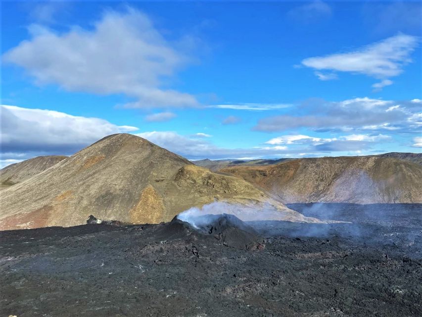 Reykjavík: Volcano Eruption Site and Reykjanes Hiking Tour - Why this $126 tour can be good value