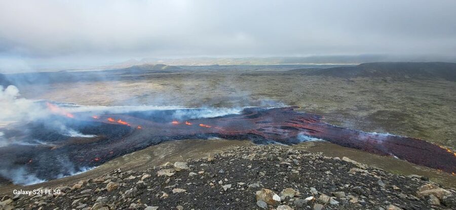 Reykjavík: Volcano Hike, Visit Grindavík and Blue Lagoon - Timing, transport, and the shape of the day