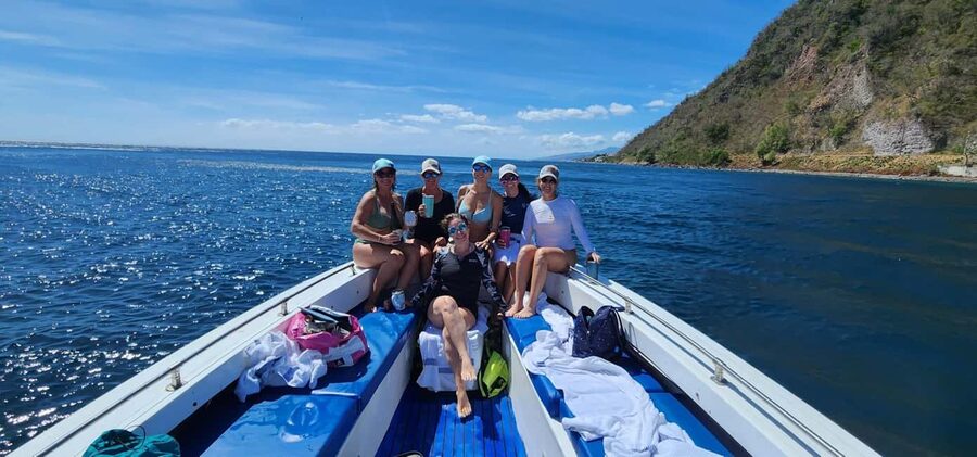 Roseau: Waitukubuli Volcano Snorkeling Boat Trip - Champagne Reef and the warm bubbles below