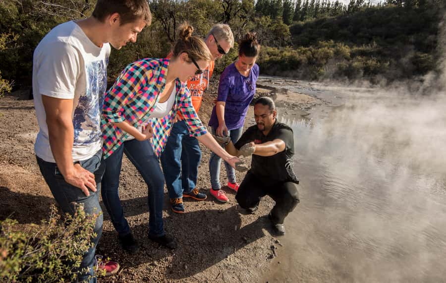 Rotorua: Hell's Gate Geothermal Walk - Should you choose the guided walk or the map?
