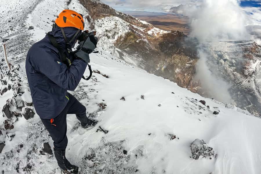 San Pedro de Atacama: Láscar Volcano Summit Hiking Day Trip - Why Láscar Is a Serious Day Trip