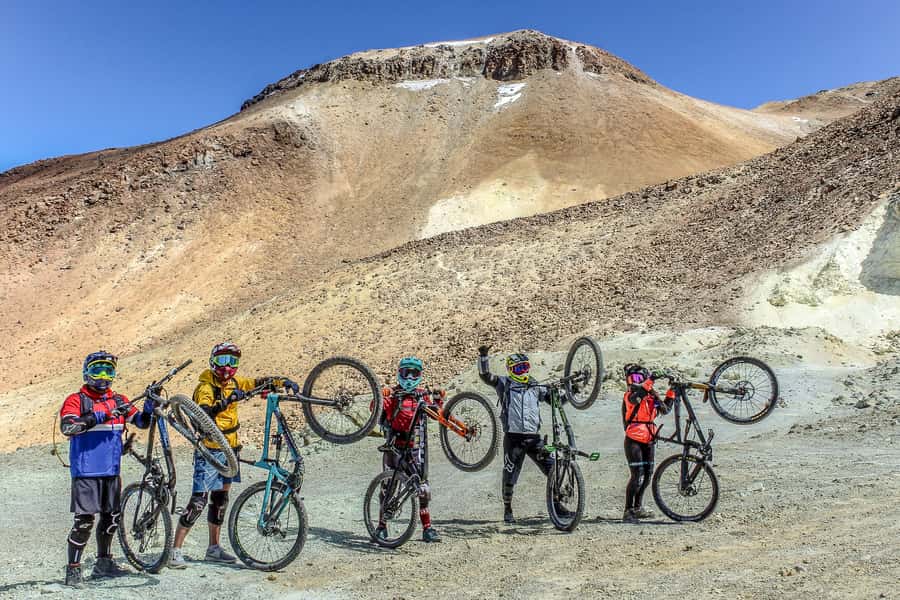 San Pedro de Atacama: Volcano Downhill Bike Tour - From Casa Quitor to the high Andes