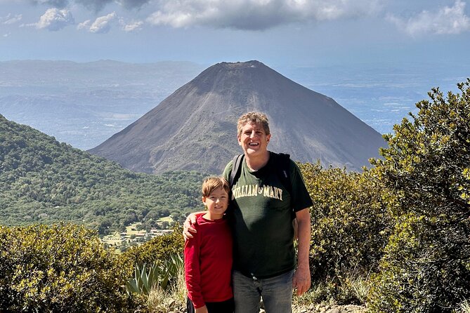 Santa Ana Volcano Tour: Beat the Crowds on an Early Morning Hike! - Who should book this hike?