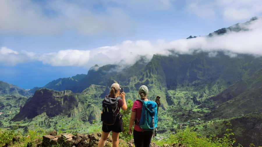 Santo Antão: Hiking Cova Volcano Crater to Ribeira Paúl - What five hours feels like on this route