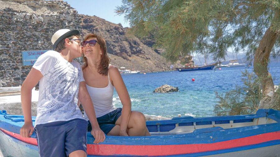 Santorini 2-Day Combo: Volcano Boat Cruise & Island Bus Tour - Oia at sunset