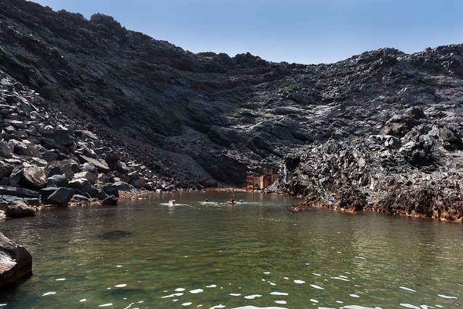 Santorini Caldera Cruise Tour (Volcano, Hot Springs, Thirassia) - What this Santorini boat trip actually delivers