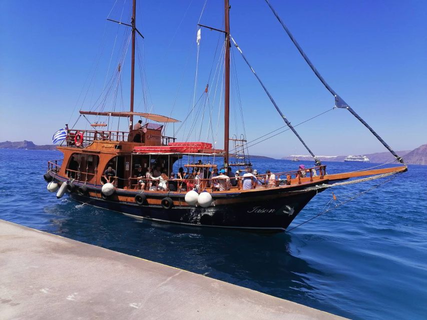 Santorini: Mythical Day Trip to Akrotiri with Volcano Cruise - Palea Kameni hot springs and mud baths