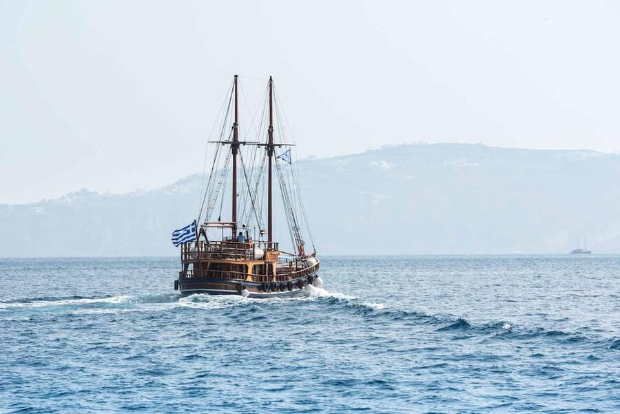 Santorini Port: 3 Hour Cruise to Volcano and Hot Springs - Key points to know before booking