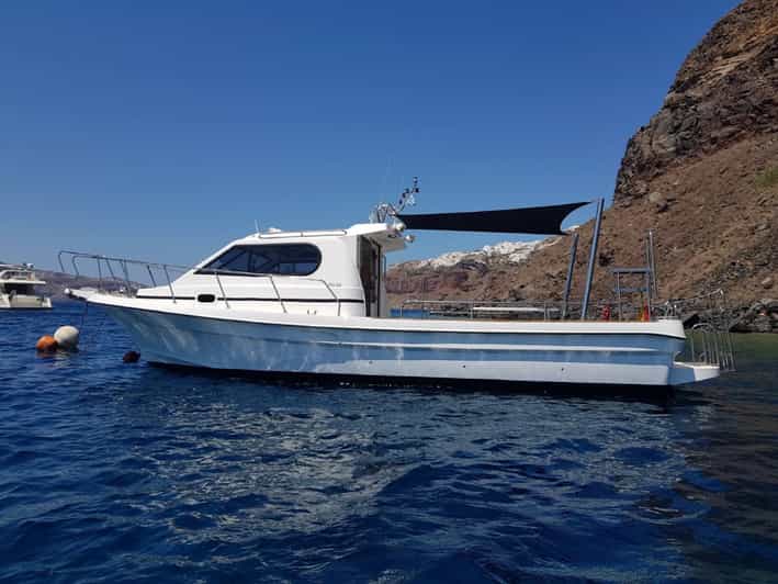 Santorini: Private Motorboat Cruise and Volcano Hike - Why this private caldera cruise is different