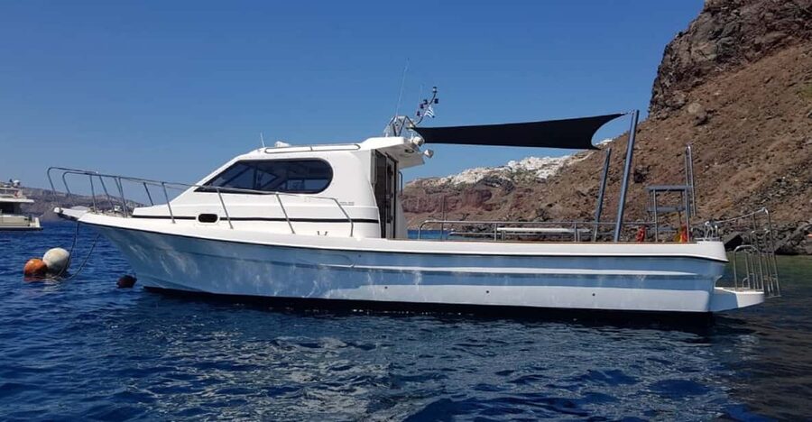 Santorini: Private Motorboat Cruise and Volcano Hike - What the boat is like for three to four hours