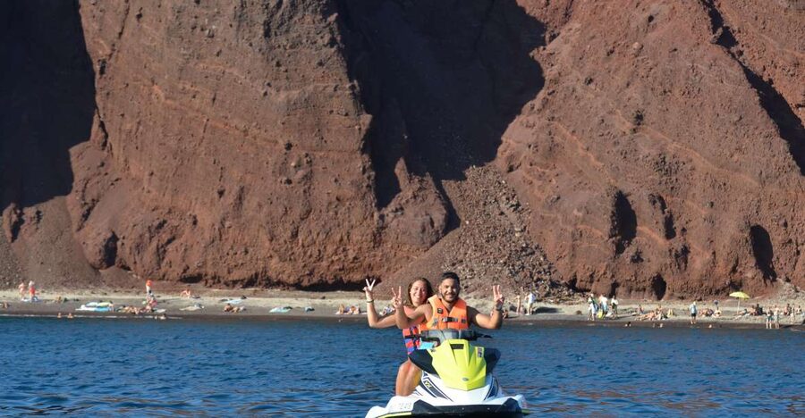 Santorini:Volcanic Beaches Cruise With Jet Ski - Safety, equipment, and the small details that help