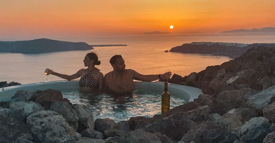 Santorini: Volcanic Hot-Tub Experience with Caldera Views - Cancellation and booking flexibility
