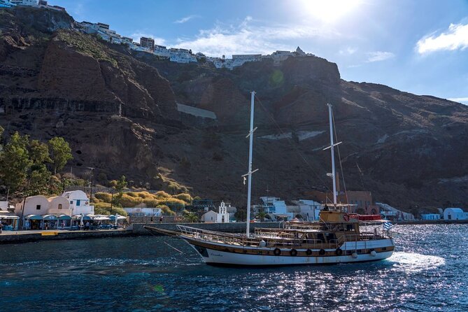 Santorini - Volcano and Hot springs - Who will get the most from this tour