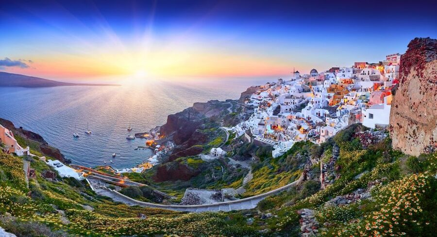 Santorini: Volcano and Hot Springs Sunset Dinner Cruise - Who will enjoy this cruise most?