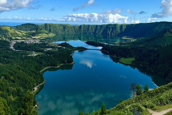 São Miguel Azores: Explore the dramatic crater of Sete Cidades - Cerrado das Freiras: A Different Angle