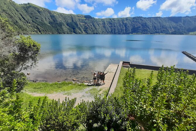 São Miguel Azores: Explore the dramatic crater of Sete Cidades - Guides Make the Difference