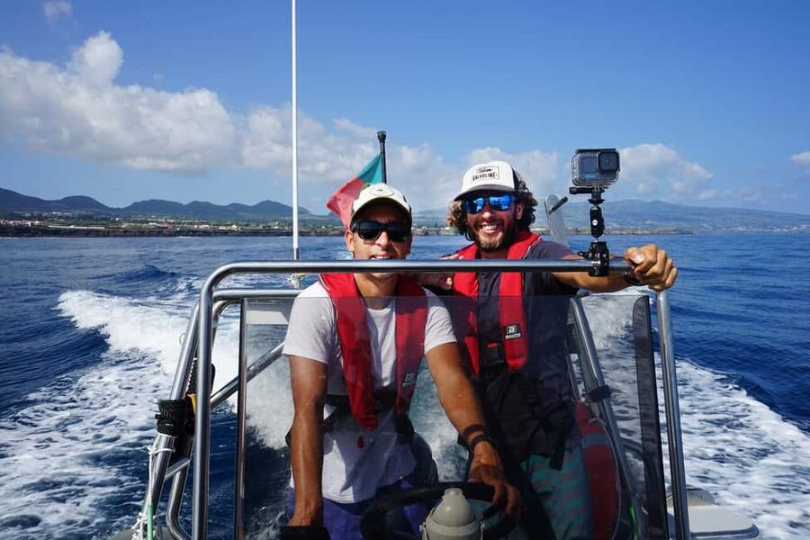 São Miguel: Boat Tour – Volcanic Wonders, Caves & History - Santa Bárbara Beach and the Ride Home