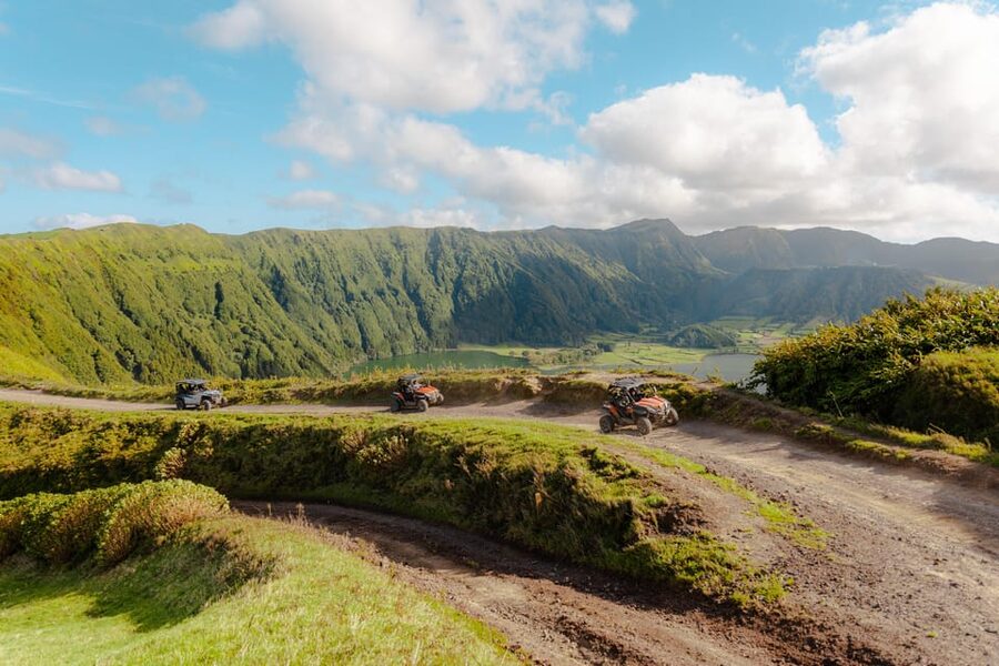 Sao Miguel: Buggy Tour Around Sete Cidades Volcano - The Sete Cidades village stop
