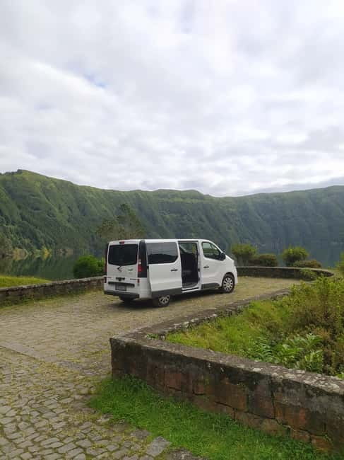 São Miguel: Furnas Volcano & Tea Plantation Tour with Lunch - Vila Franca do Campo closes the loop