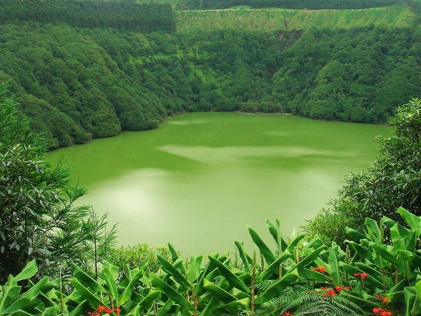 São Miguel Guided Tour to Volcano and Crater of Sete Cidades - Cerrado das Freiras and Lake Santiago show different sides