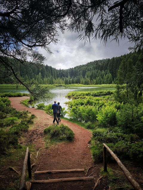 São Miguel: Sete Cidades and Crater Lakes Hike - What the $76 price includes