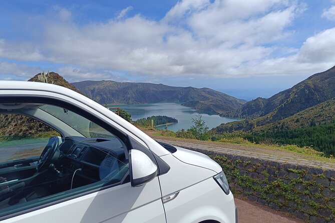Sete Cidades and Lagoa do Fogo Volcanic Lakes Guided Tour - Lagoa do Canário offers a quiet pause